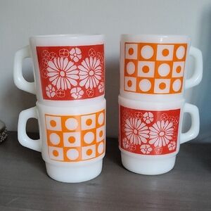Vintage Set of 4 Fire King Daisy + Check Dot Anchor Hocking Milk Glass Mugs